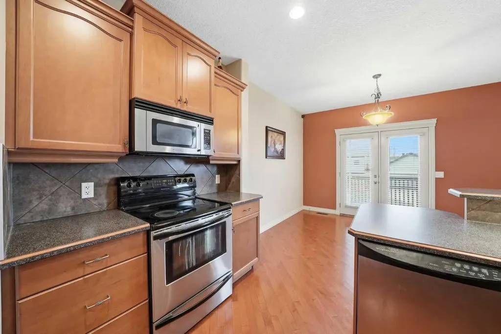 27 Saddleland Way NE Calgary AB T3J5K6
