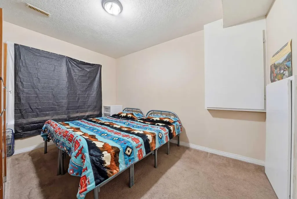 27 Saddleland Way NE Calgary AB T3J5K6