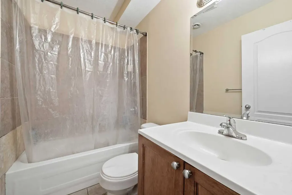 27 Saddleland Way NE Calgary AB T3J5K6