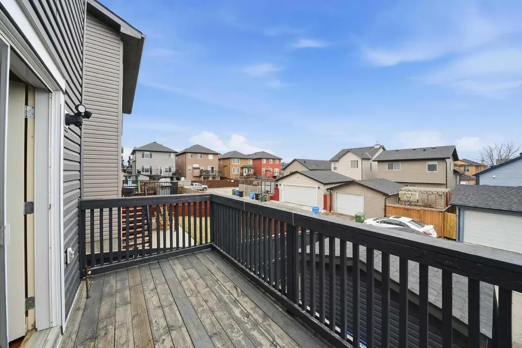 27 Saddleland Way NE Calgary AB T3J5K6