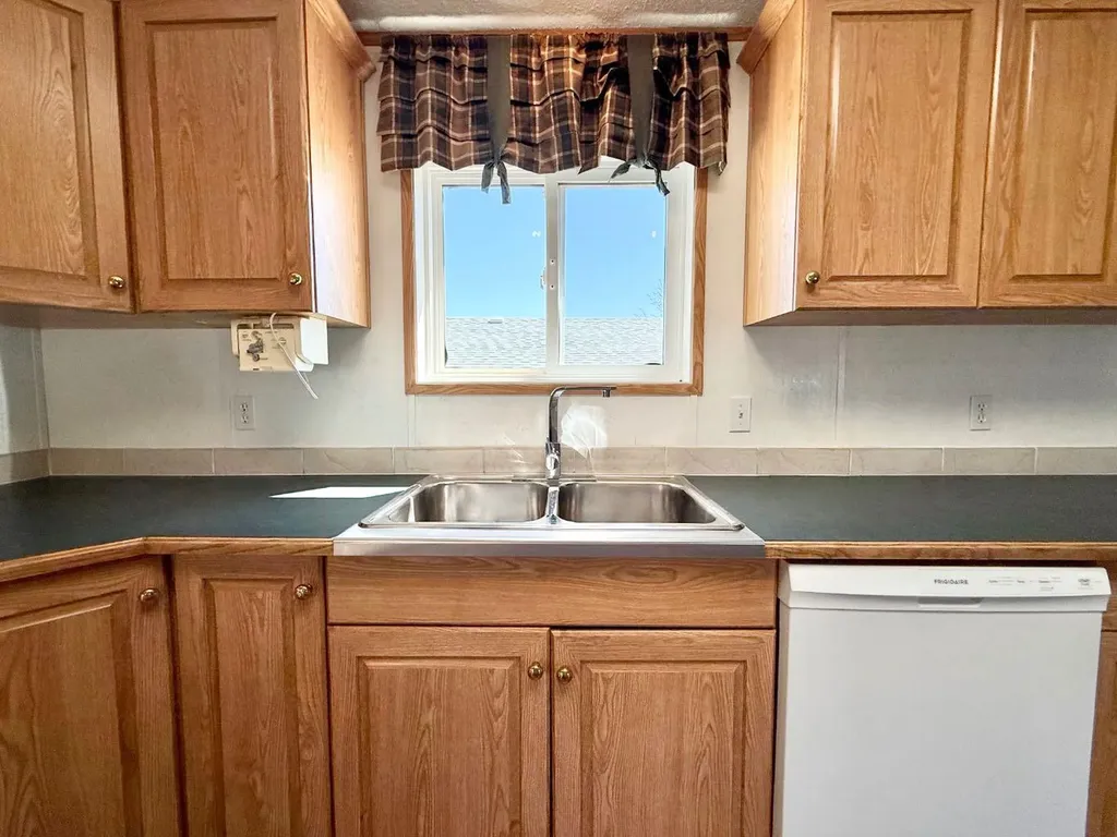 214 Blue Heron Road Rural Newell County Of AB T1R 0S1