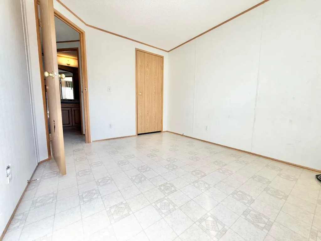 214 Blue Heron Road Rural Newell County Of AB T1R 0S1