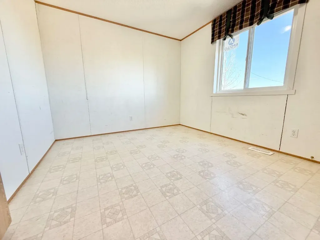 214 Blue Heron Road Rural Newell County Of AB T1R 0S1
