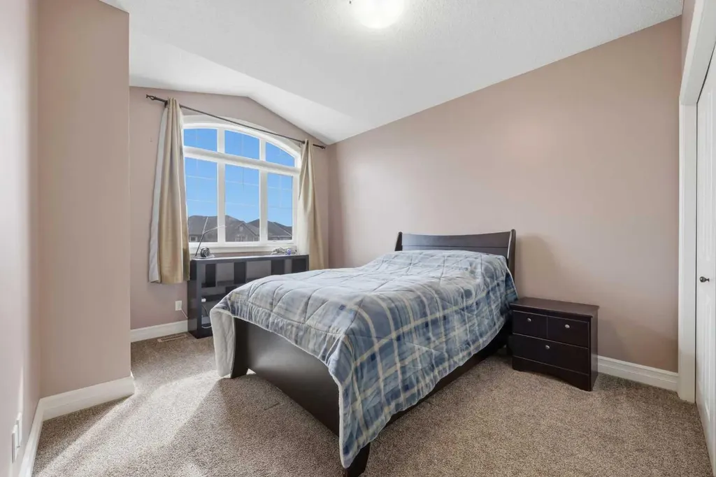 113 Cranarch Common SE Calgary AB T3M 1M1