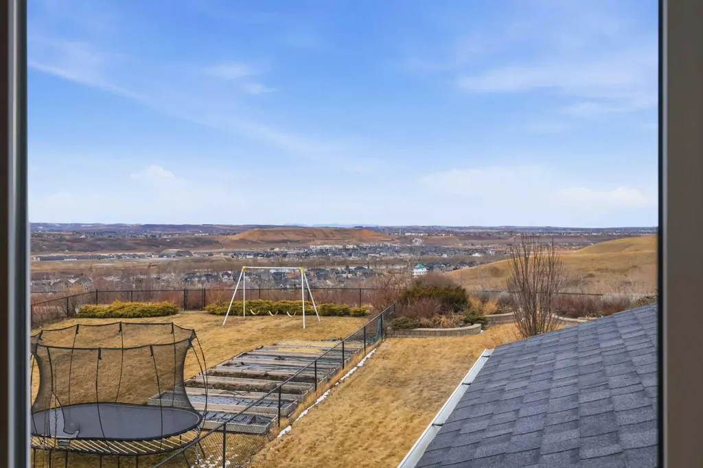 113 Cranarch Common SE Calgary AB T3M 1M1