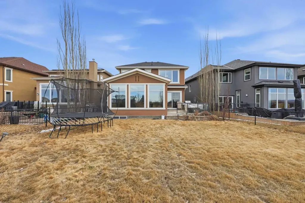 113 Cranarch Common SE Calgary AB T3M 1M1