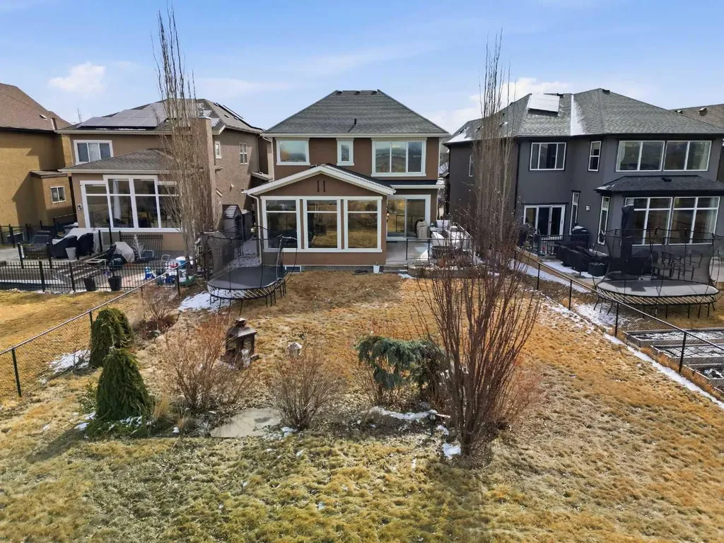 113 Cranarch Common SE Calgary AB T3M 1M1