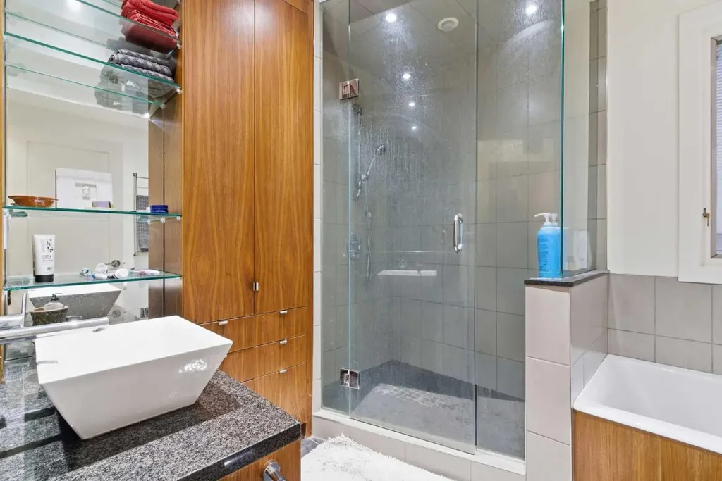 2910 Marquette Street SW Calgary AB T2T 3E3