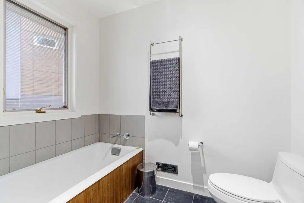 2910 Marquette Street SW Calgary AB T2T 3E3