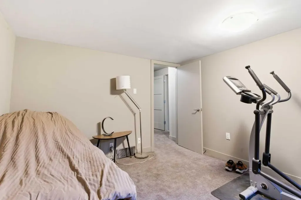 2910 Marquette Street SW Calgary AB T2T 3E3