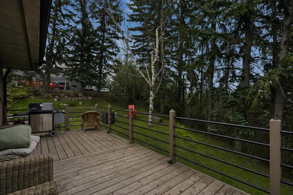 2910 Marquette Street SW Calgary AB T2T 3E3