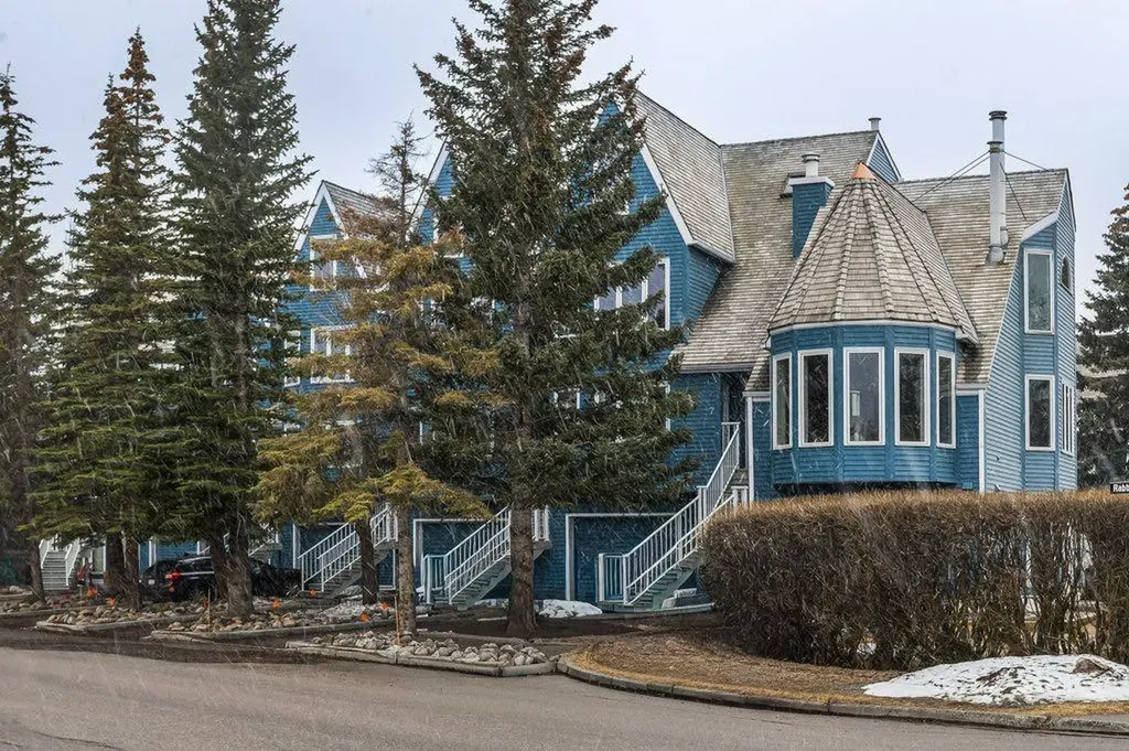 420 Squirrel Street Banff AB T1L1G5