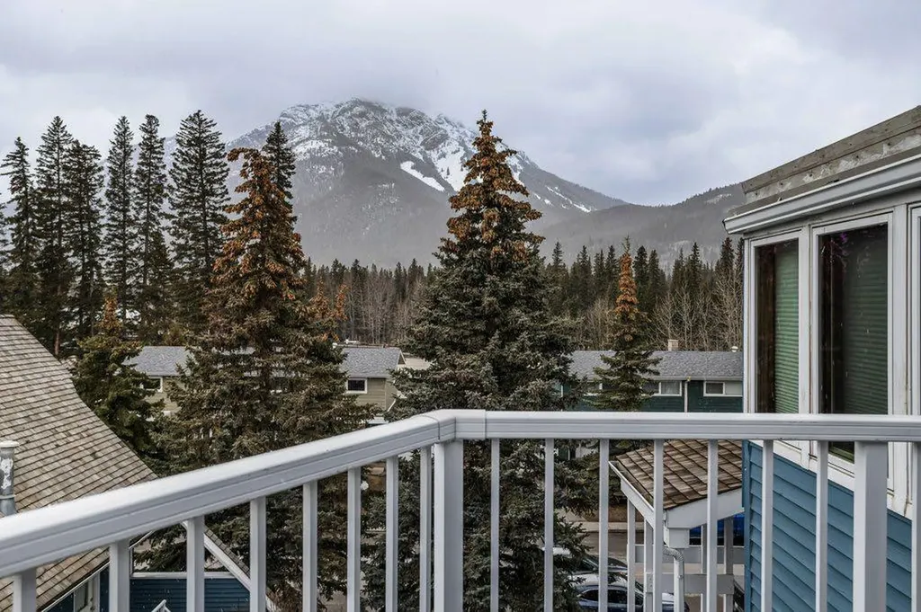 420 Squirrel Street Banff AB T1L1G5