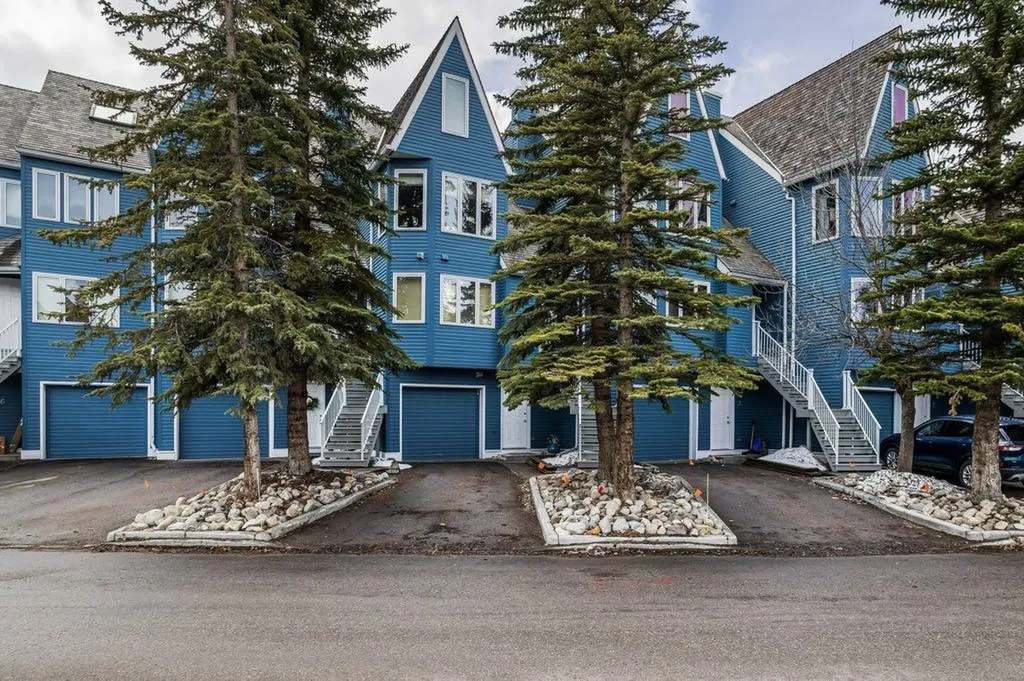 420 Squirrel Street Banff AB T1L1G5