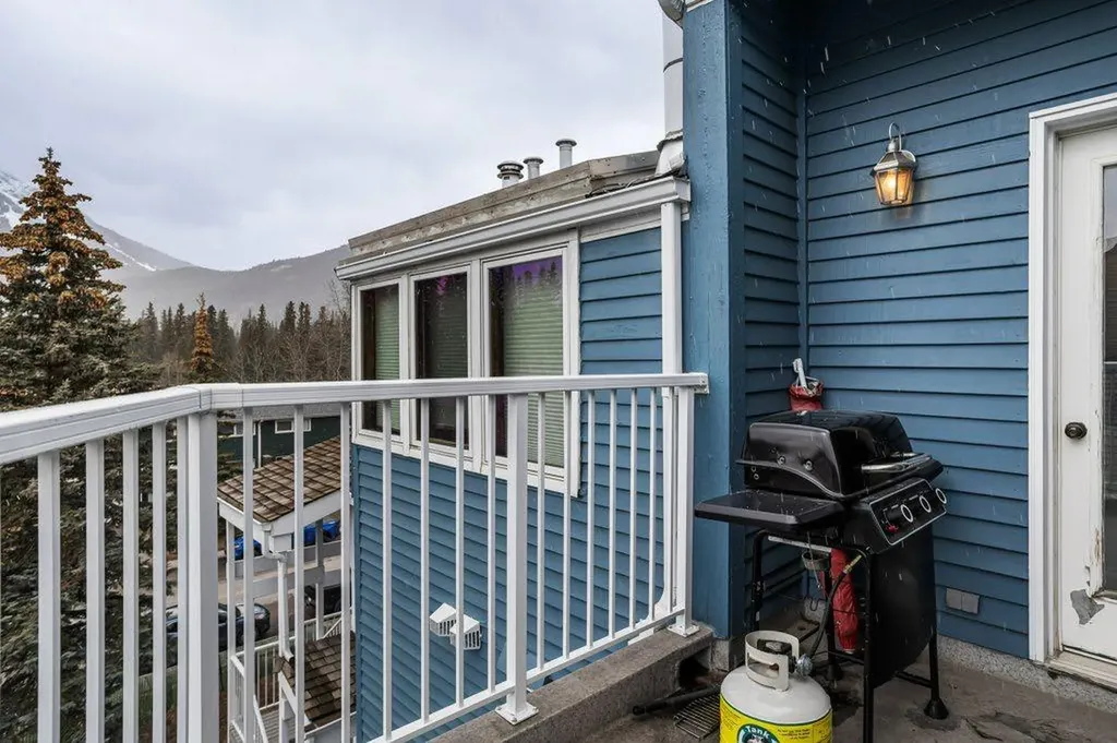 420 Squirrel Street Banff AB T1L1G5