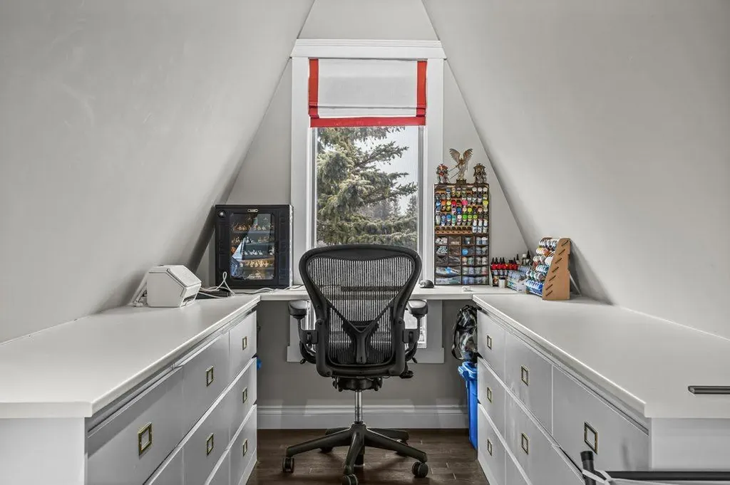 420 Squirrel Street Banff AB T1L1G5