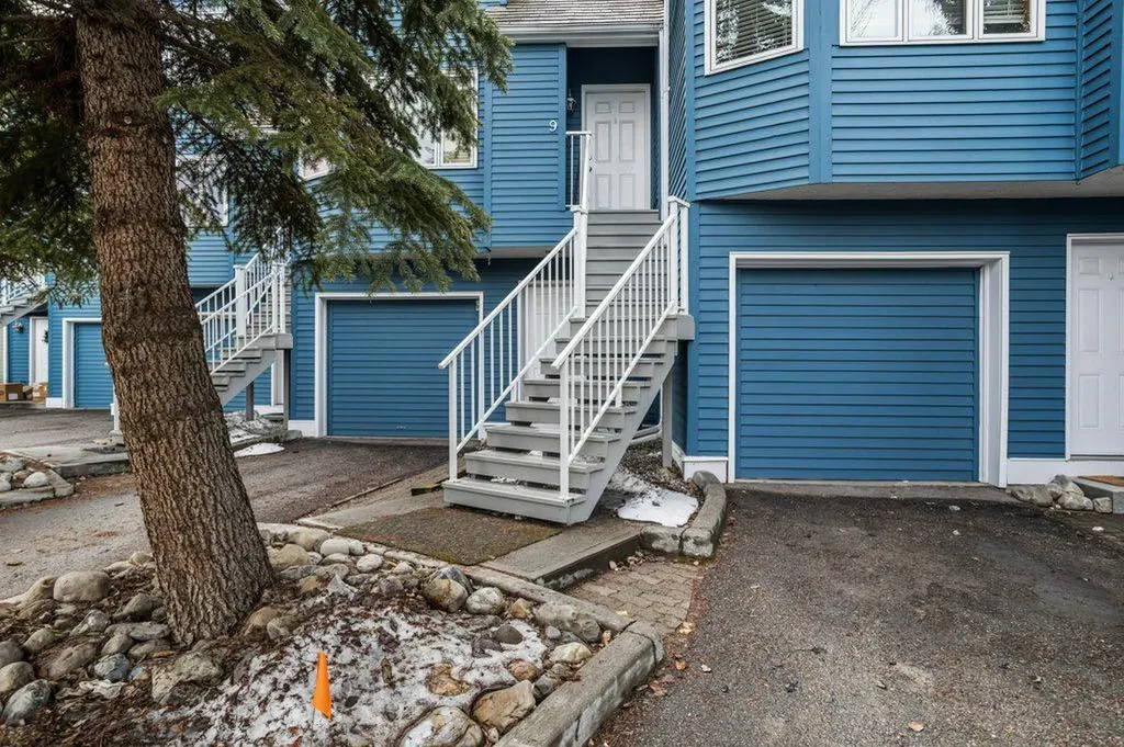 420 Squirrel Street Banff AB T1L1G5