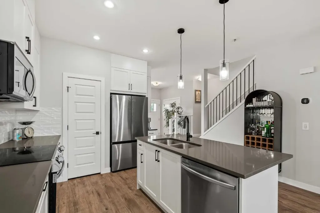 182 River Heights Drive Cochrane AB T4C 2V1