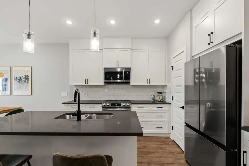182 River Heights Drive Cochrane AB T4C 2V1