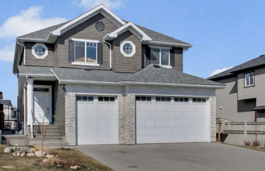 302 Kinniburgh Road Chestermere AB T1X0Y6