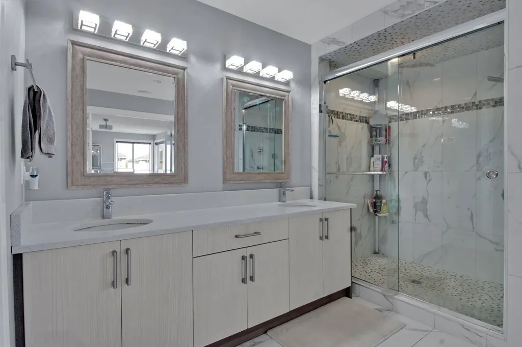 302 Kinniburgh Road Chestermere AB T1X0Y6