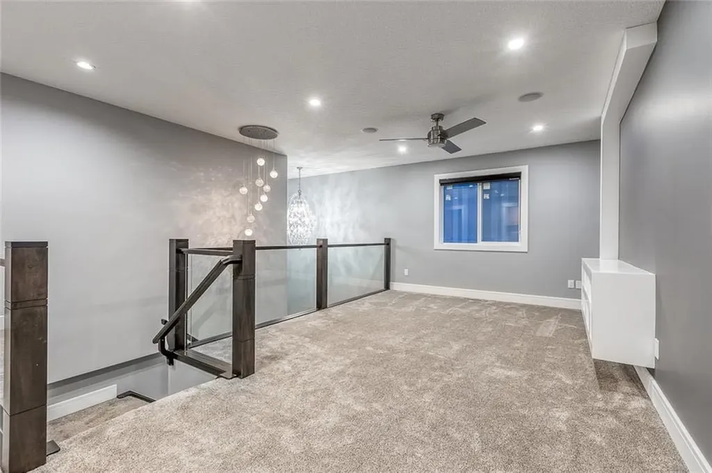 302 Kinniburgh Road Chestermere AB T1X0Y6