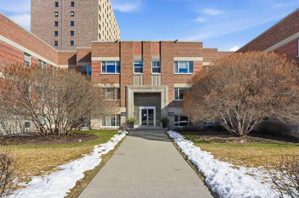 330 19 Avenue SW Calgary AB T2S 0C9