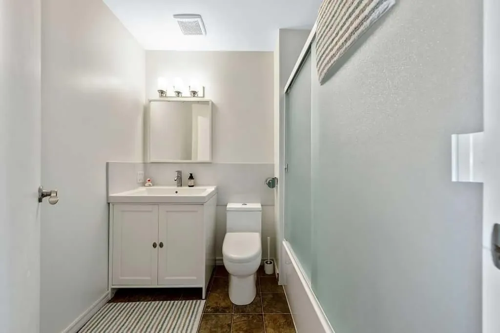 50 Cedarwood Rise SW Calgary AB T2W3H9