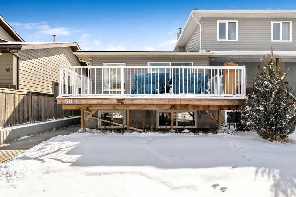 50 Cedarwood Rise SW Calgary AB T2W3H9