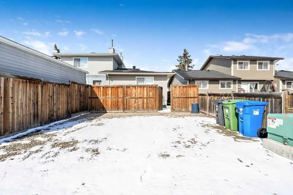50 Cedarwood Rise SW Calgary AB T2W3H9