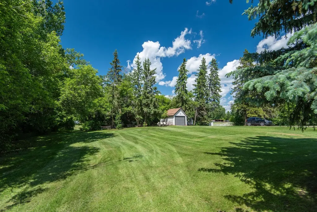 37301 Range Road 264 Rural Red Deer County AB T4E 1J6
