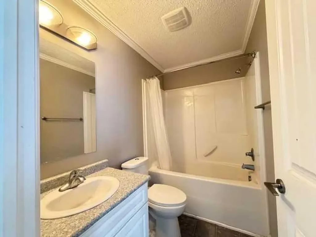 401 12 Street SW Slave Lake AB T0G 2A4