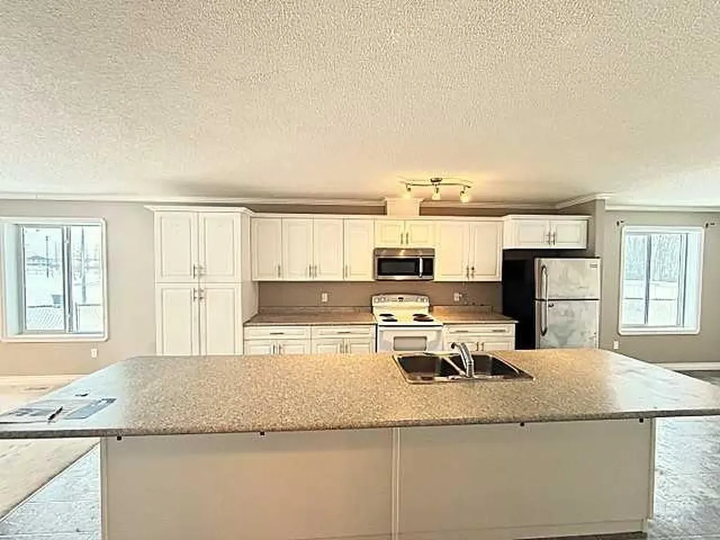 401 12 Street SW Slave Lake AB T0G 2A4