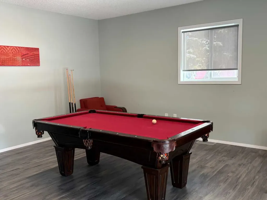 5344 76 Street Red Deer AB T4P 2A6