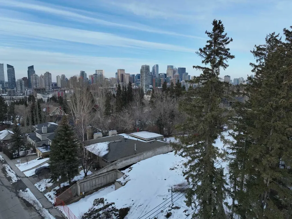 2222 12 Street SW Calgary AB T2T 3N4