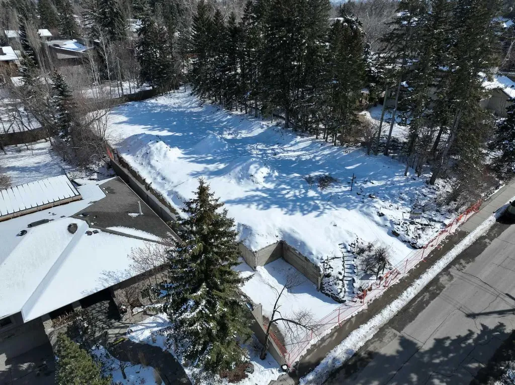 2222 12 Street SW Calgary AB T2T 3N4