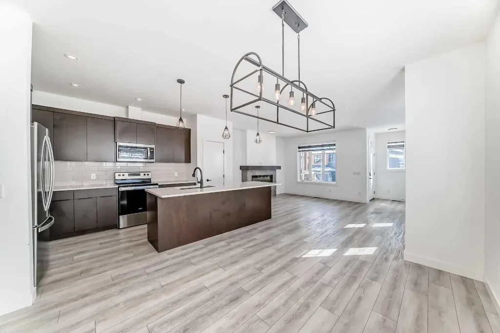357 Calhoun Common NE Calgary AB T3P 1T2
