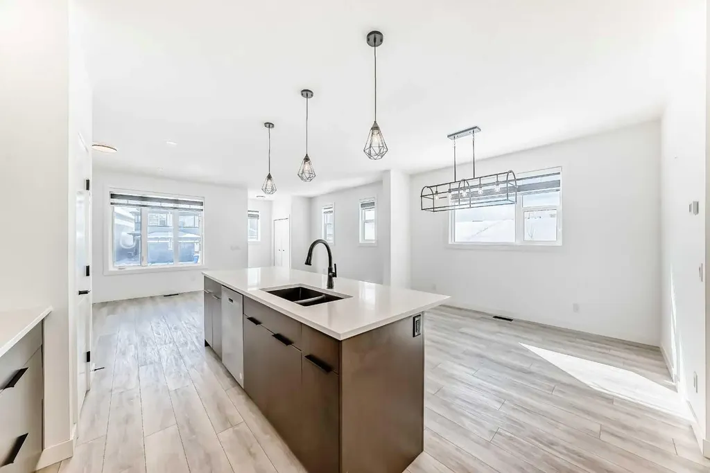 357 Calhoun Common NE Calgary AB T3P 1T2