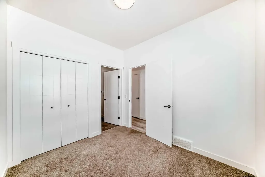 357 Calhoun Common NE Calgary AB T3P 1T2