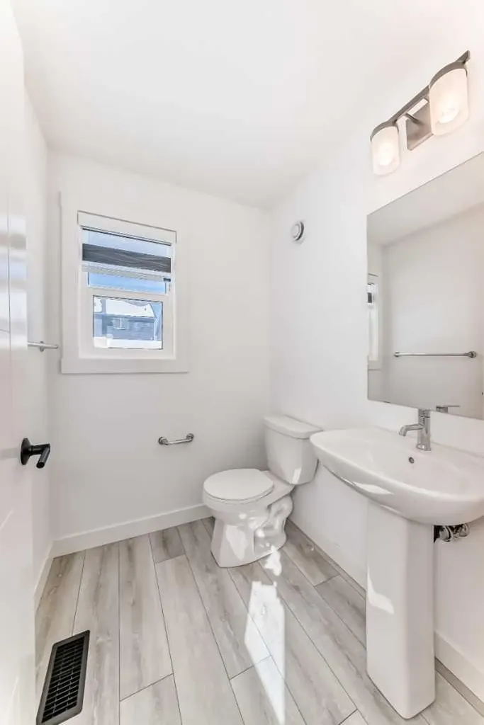 357 Calhoun Common NE Calgary AB T3P 1T2