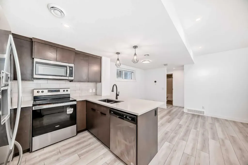357 Calhoun Common NE Calgary AB T3P 1T2
