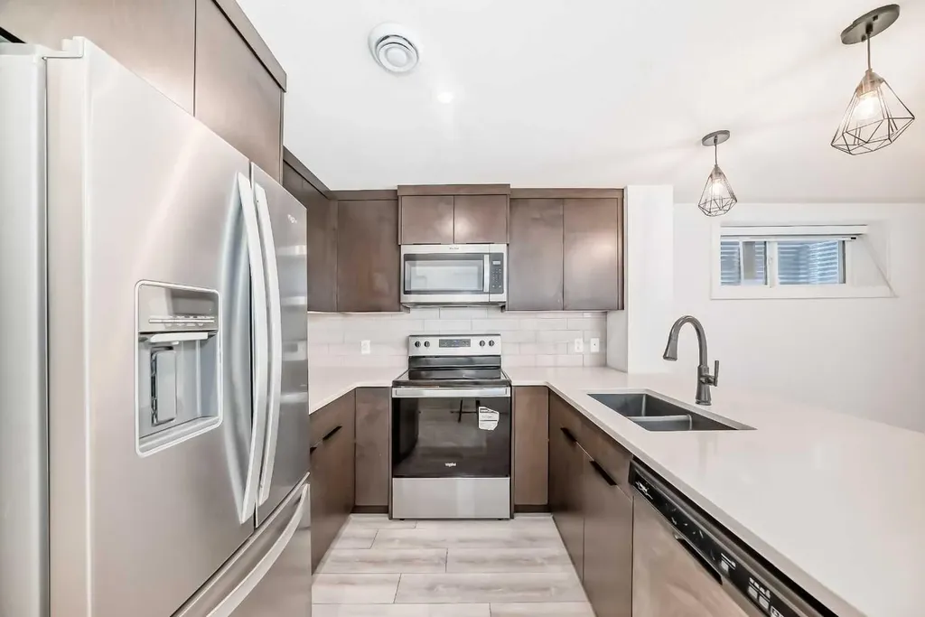 357 Calhoun Common NE Calgary AB T3P 1T2