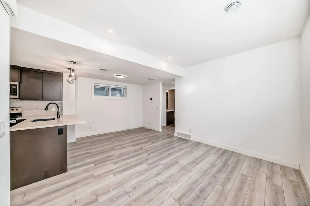 357 Calhoun Common NE Calgary AB T3P 1T2