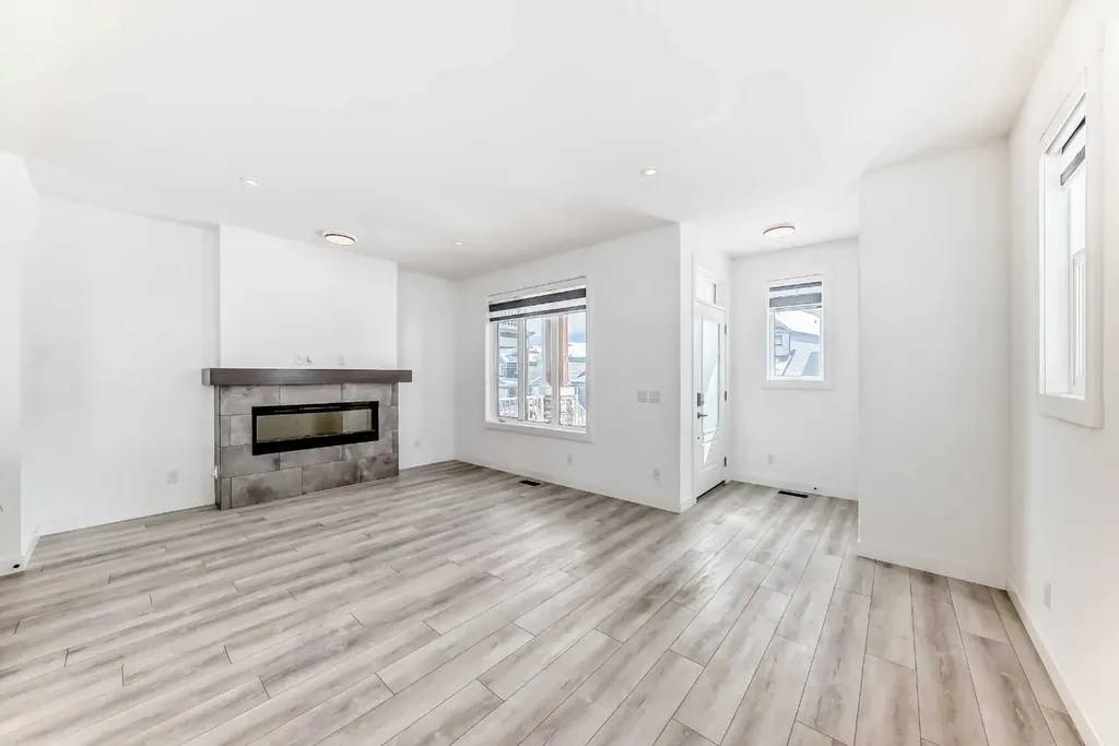 357 Calhoun Common NE Calgary AB T3P 1T2