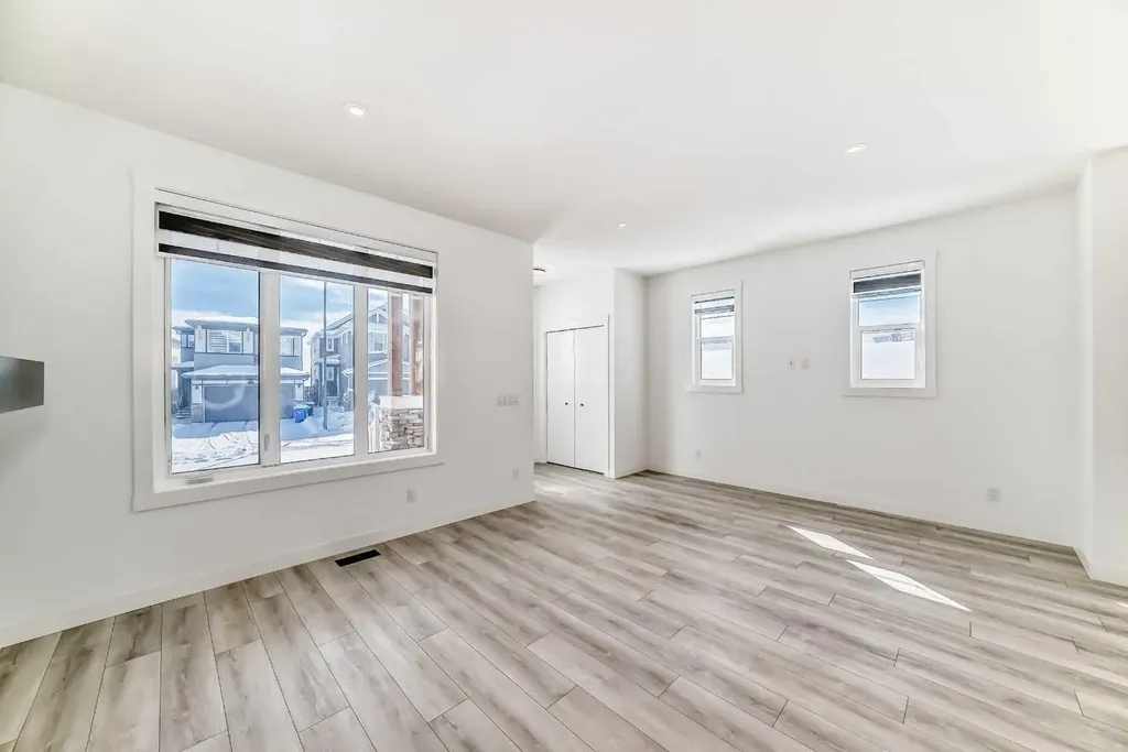 357 Calhoun Common NE Calgary AB T3P 1T2