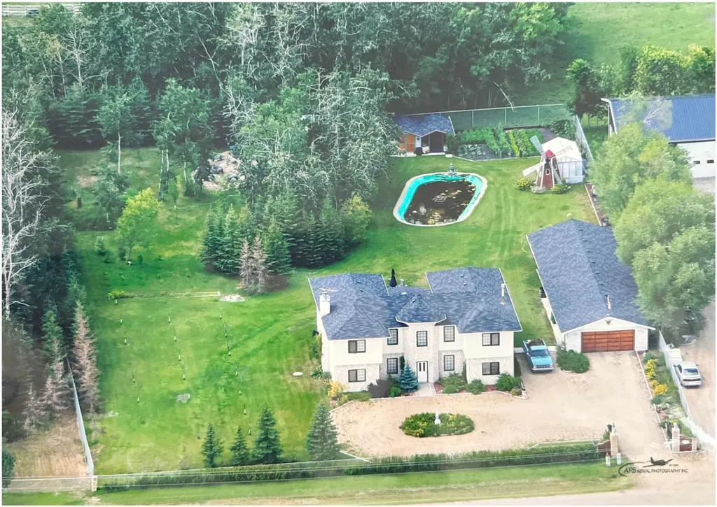 27501 Township Road 374 Rural Red Deer County AB T5S 2B1