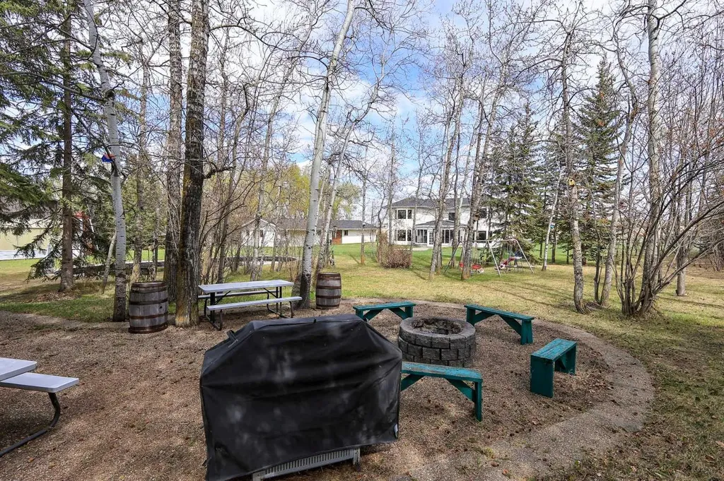27501 Township Road 374 Rural Red Deer County AB T5S 2B1