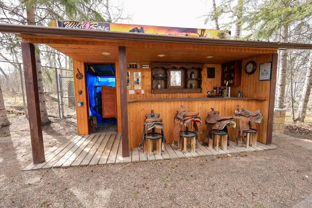 27501 Township Road 374 Rural Red Deer County AB T5S 2B1