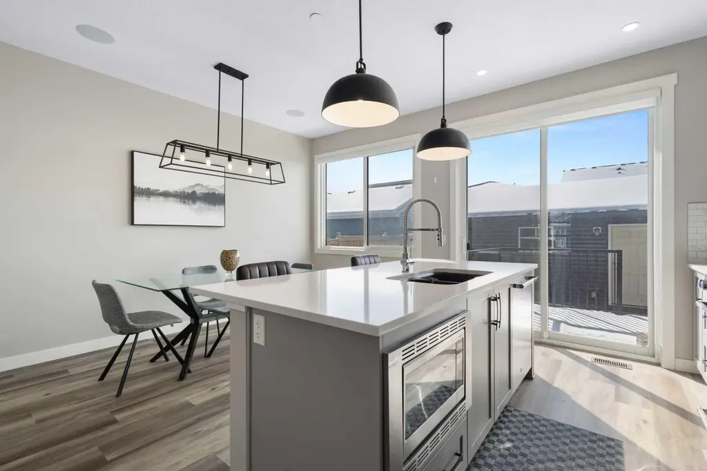 45 Howse Street NE Calgary AB T3P 0V8