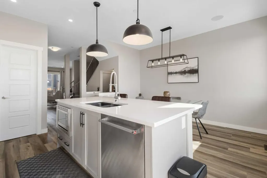 45 Howse Street NE Calgary AB T3P 0V8